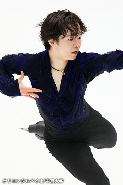 鍵山優真選手の磁気ネックレス「コラントッテ（Colantotte）」を着用した肖像