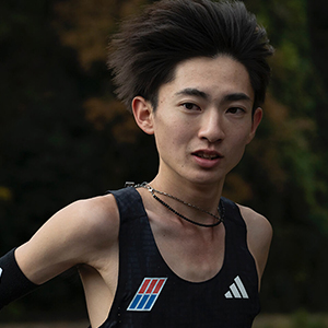 平林清澄選手の磁気ネックレス「コラントッテ（Colantotte）」を着用した肖像