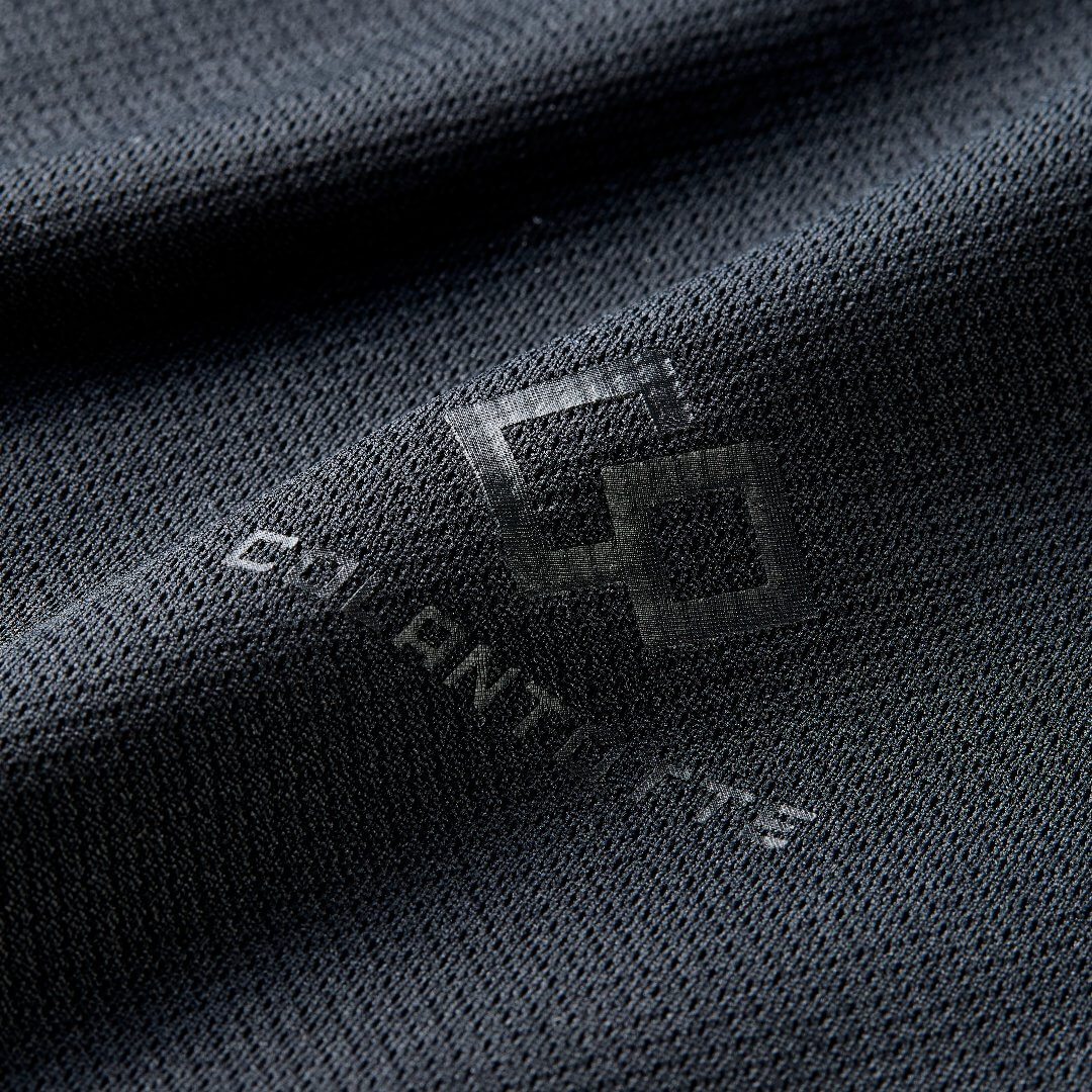 通気性と軽さが特長のポリエステル生地