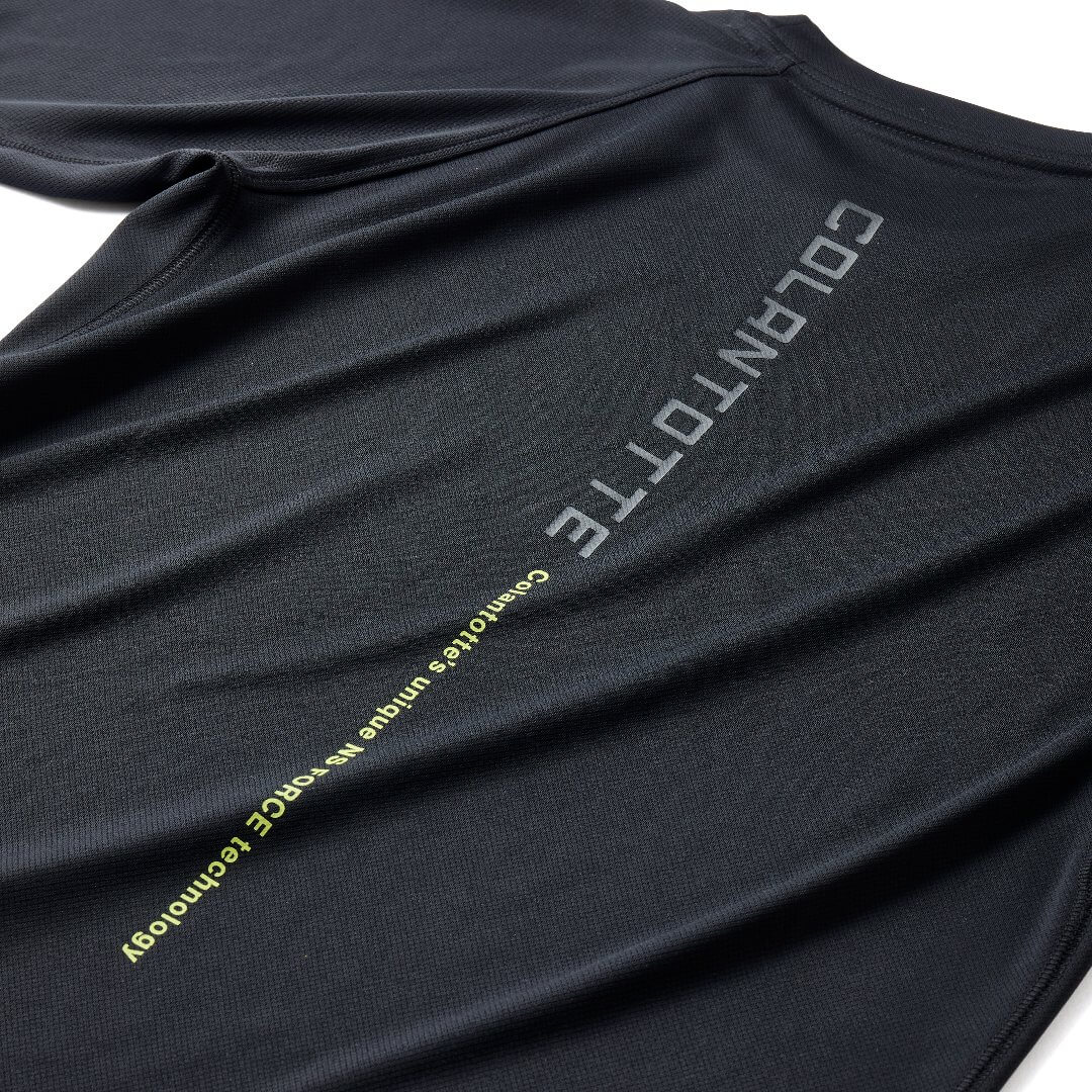 背面プリントでアクティブ感を演出