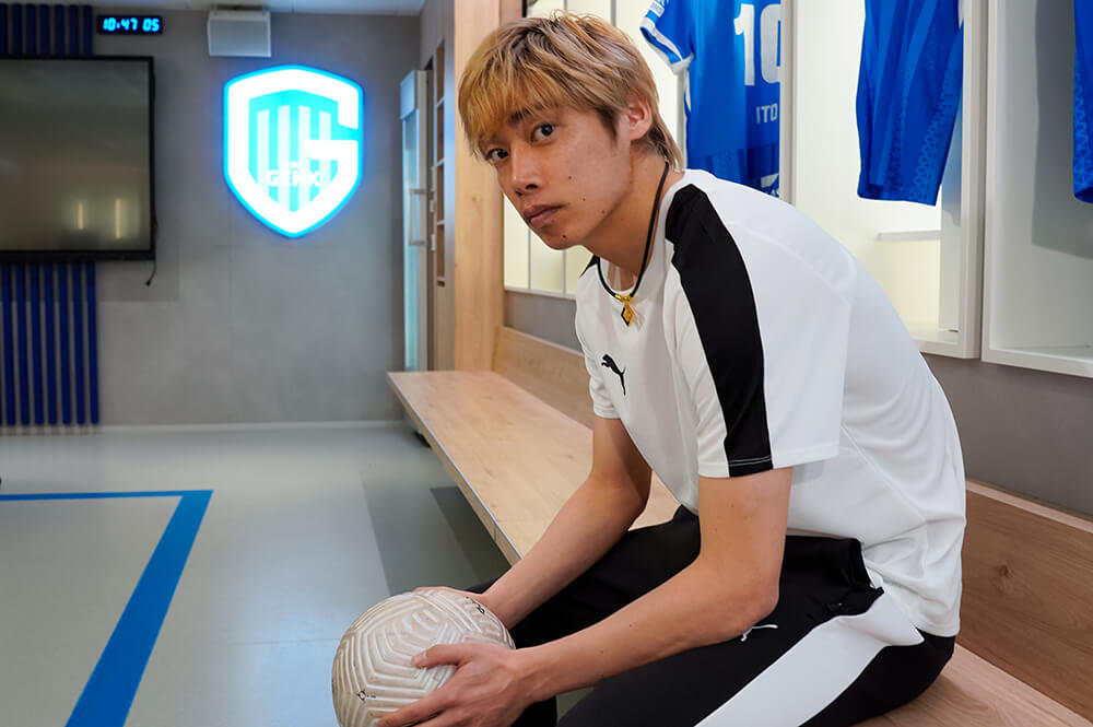 伊東純也選手選手