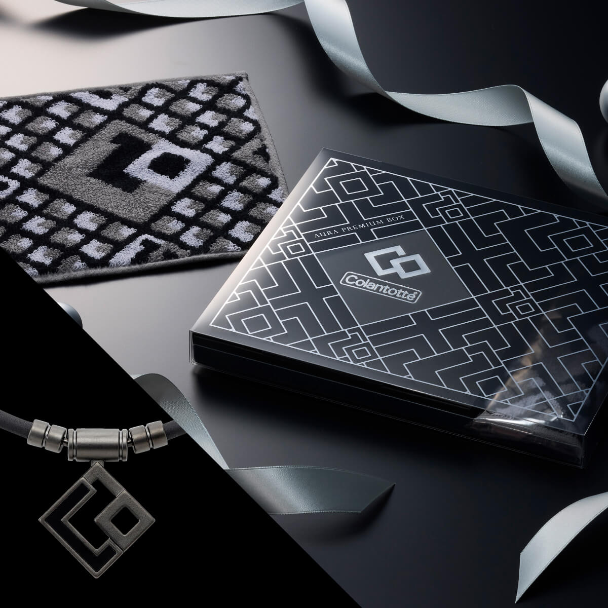 磁気ネックレス「コラントッテ AURA PREMIUM BOX マットブラック/Colantotte」