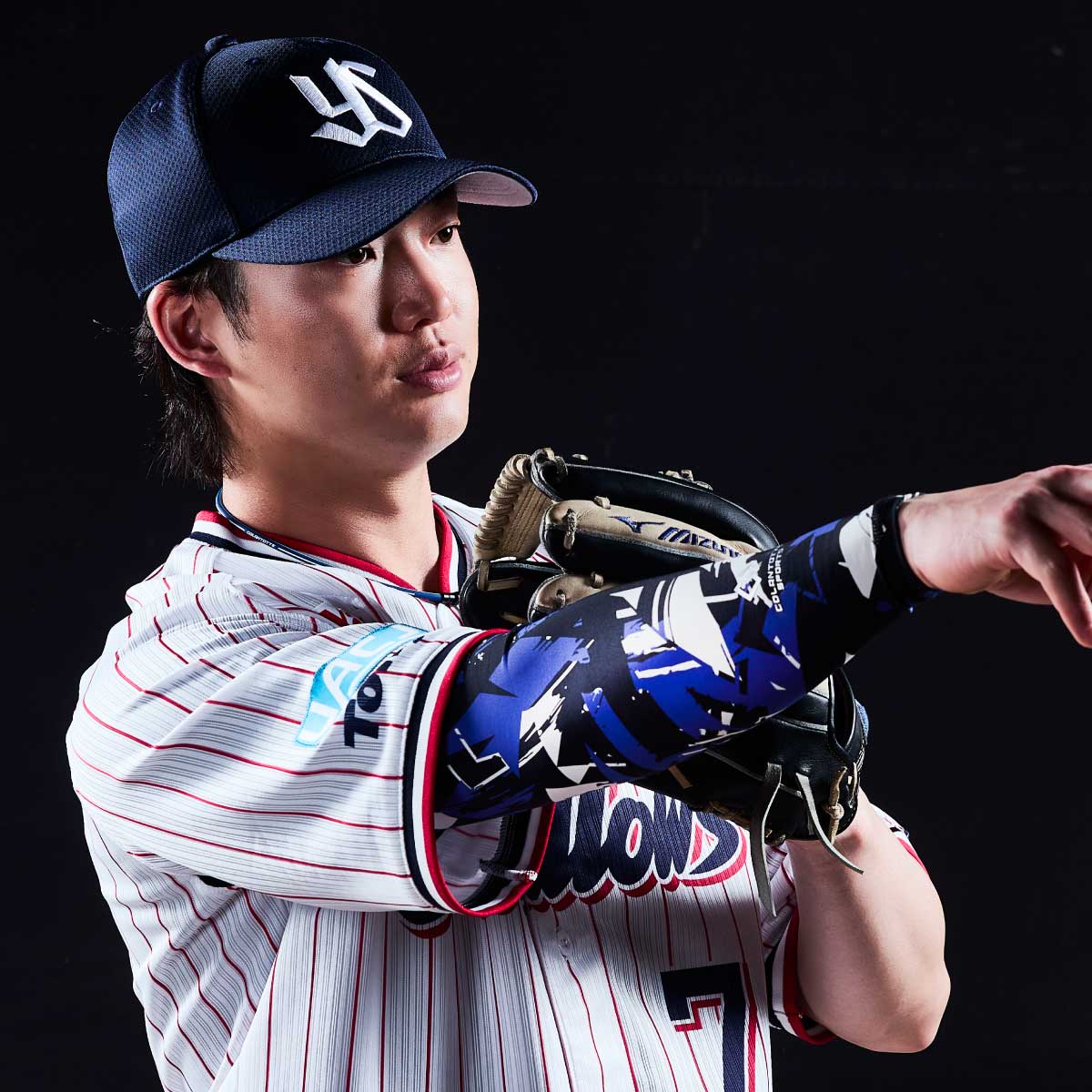長岡秀樹選手(東京ヤクルトスワローズ) 腕用サポーター「コラントッテSPORTS アームスリーブ Limited 2026/Colantotte」|詳細画像